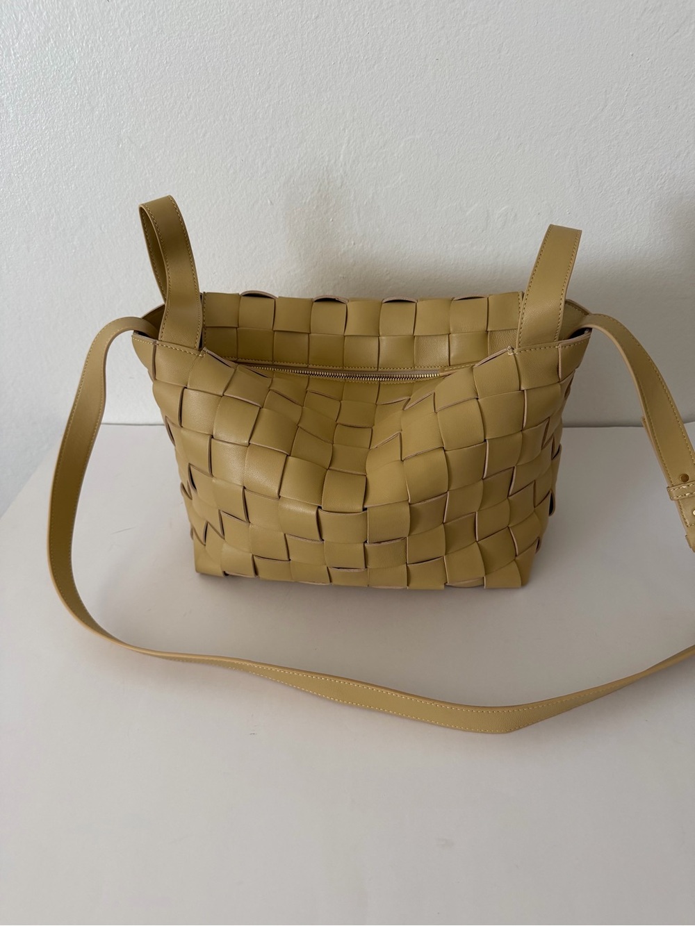 Woven Leather Shoulder Bag in Almond tone